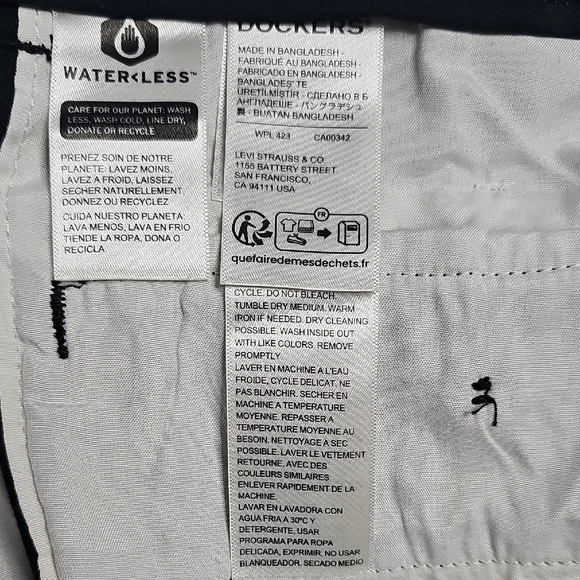 Men's Dockers Black Khaki Comfort‎ Waistband Relaxed Fit Pants With Pleats - Picture 7 of 7